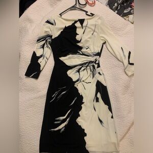 Beautiful Lauren Knee Length Dress Size 4 PETITE